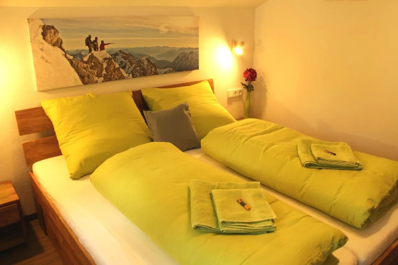 Ferienwohnung Zwoelferkante Grainau Appartement